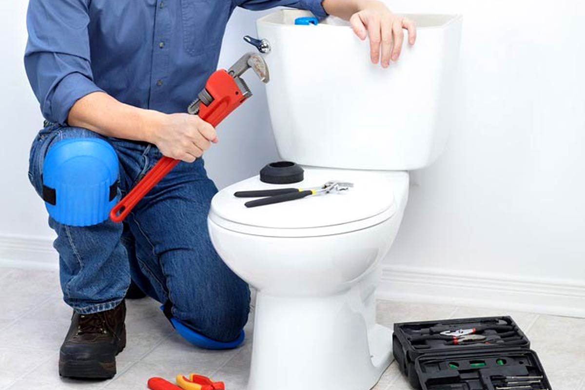 Toilet Replacement vs. Toilet Repair: What Should You Do?